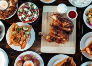 Deluxe Banquet – MIN 4 People (price per person)